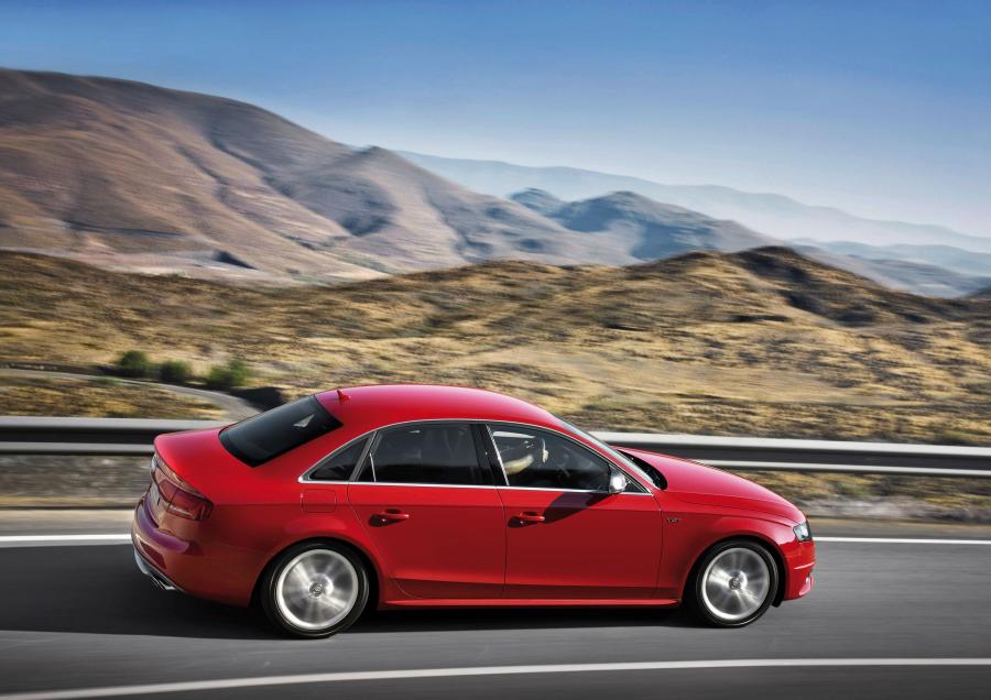  Audi S4 Sedan (B8, 8K) 2009 года  (WW) (фото 50 из 55)